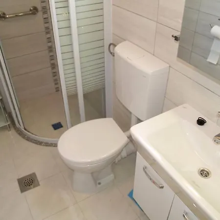 Appartamento In With Terrace, Air Conditioning, Wifi, Washing Machine Preko