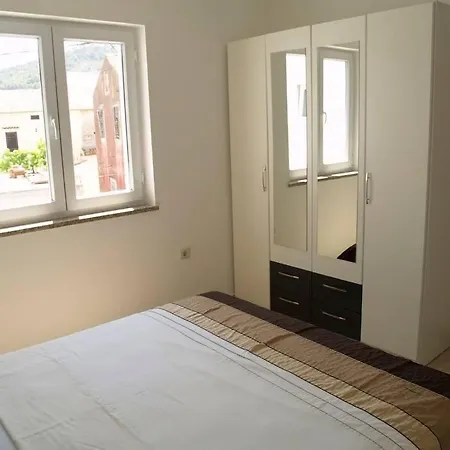 Lejlighed In With Terrace, Air Conditioning, Wifi, Washing Machine *