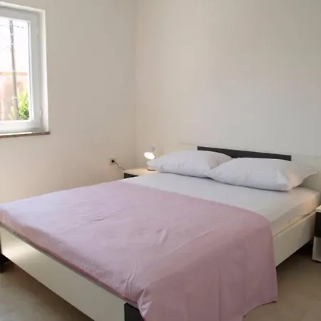 In With Terrace, Air Conditioning, Wifi, Washing Machine