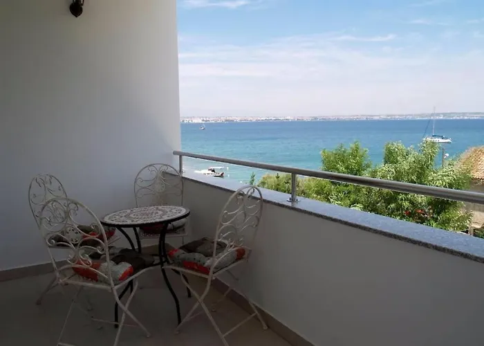 In With Terrace, Air Conditioning, Wifi, Washing Machine Lejlighed Preko